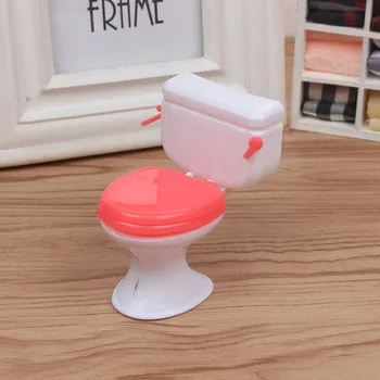 1 Adet Mini Dollhouse Mobilya Eski Banyo Modelleme Beyaz Tuvalet Bebek Evi Minyatür Bebek Oyuncak Bebekler Aksesuarları